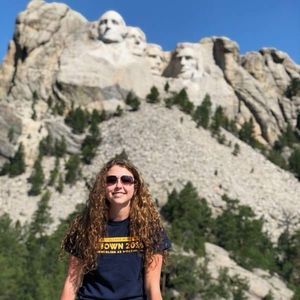 Meet your Posher, Hannah